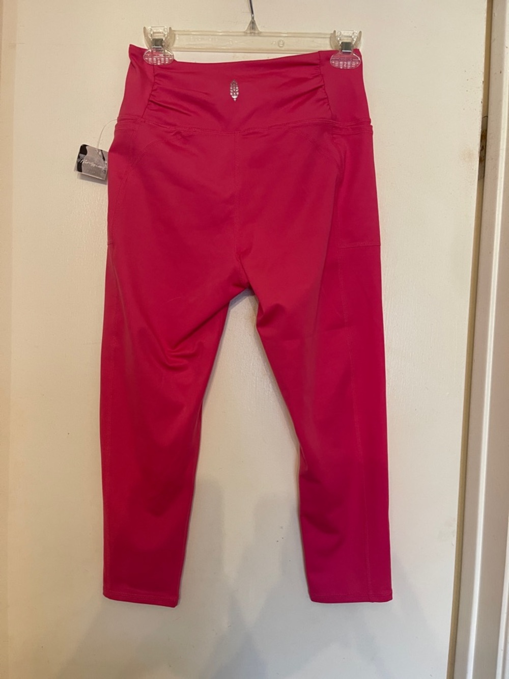Bright Pink High-Waist Free people movement leggings size small NWT